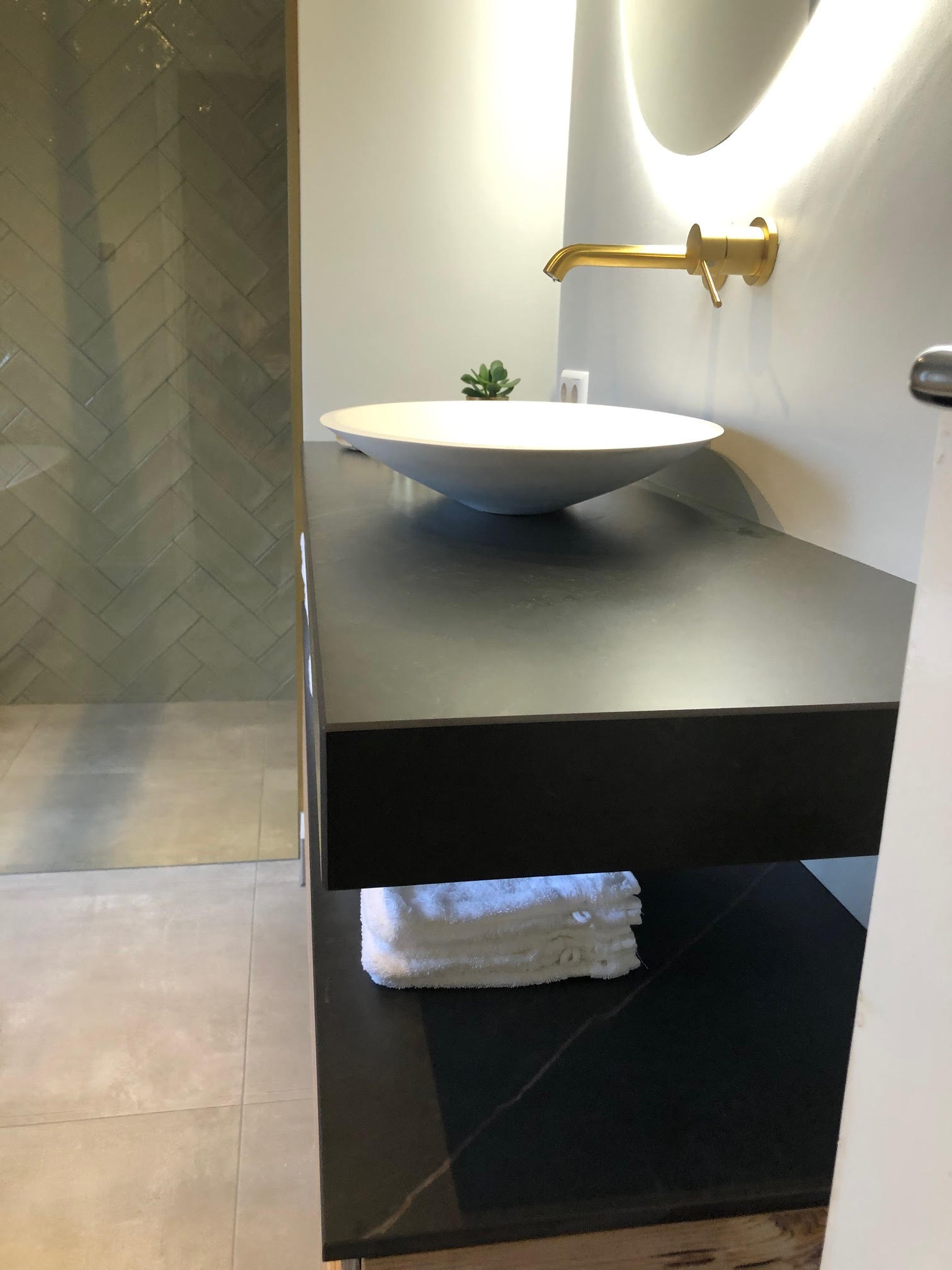 Badkamer schap (2)