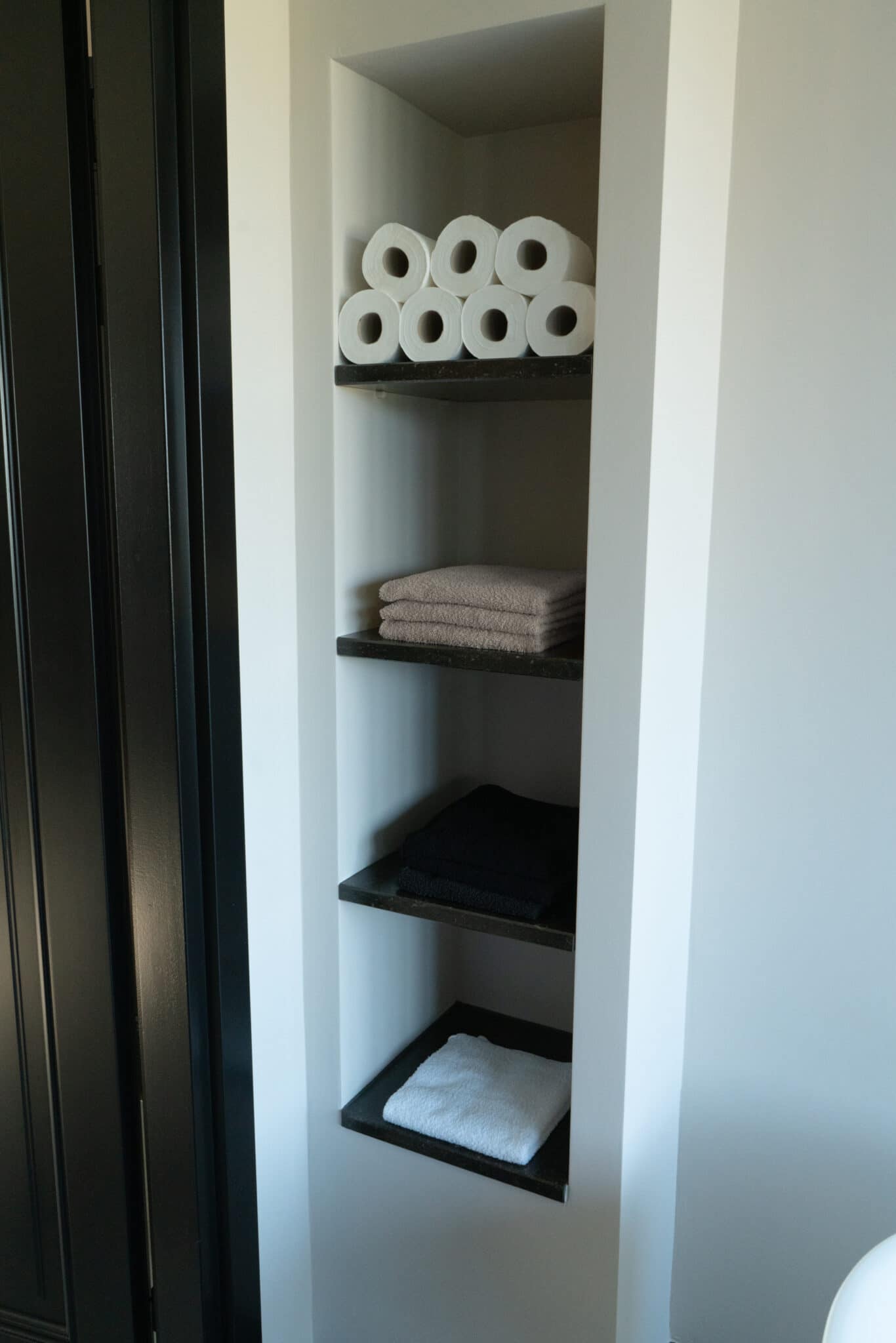 Badkamer- toilet afwerking (5)