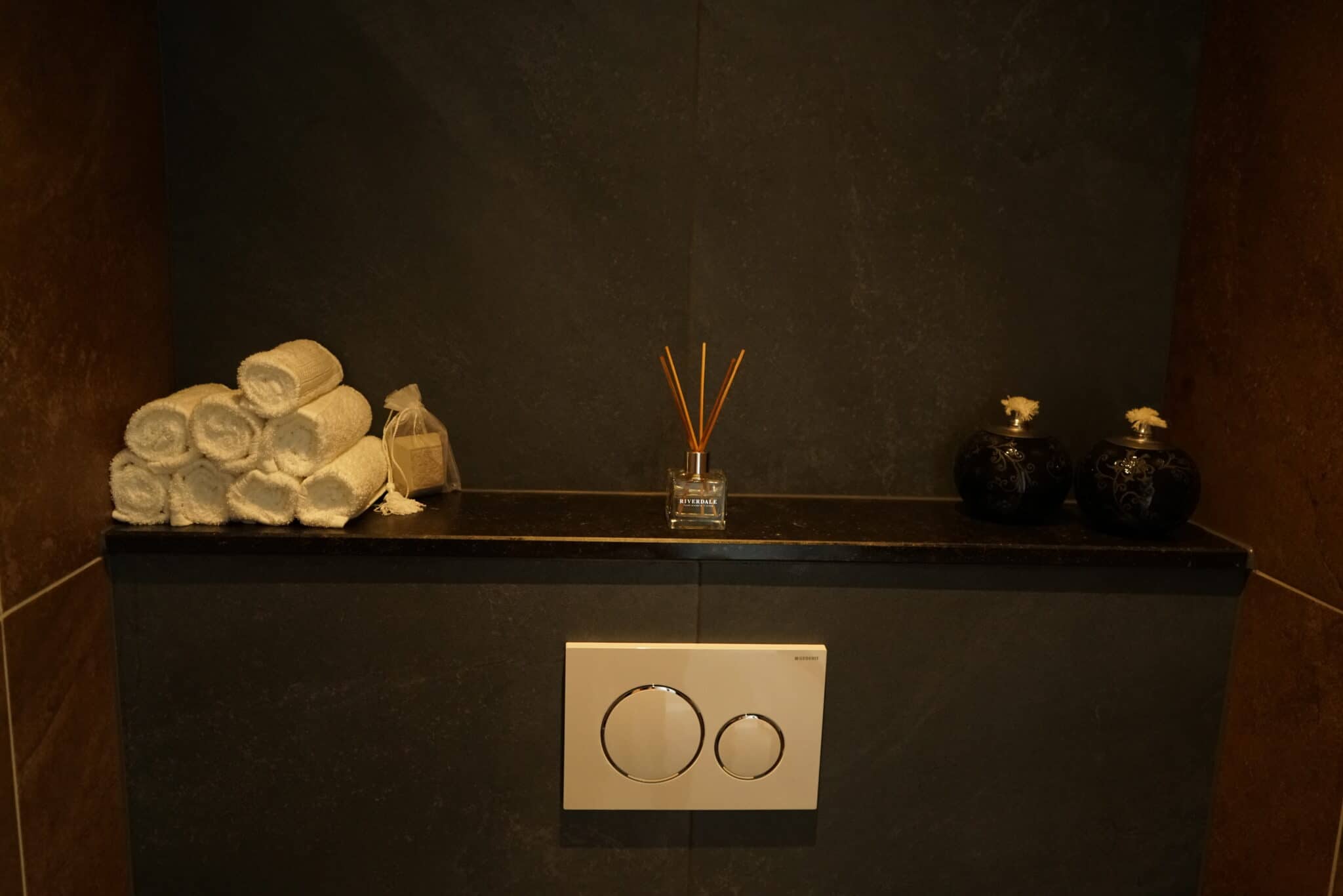 Toilet schap (2)